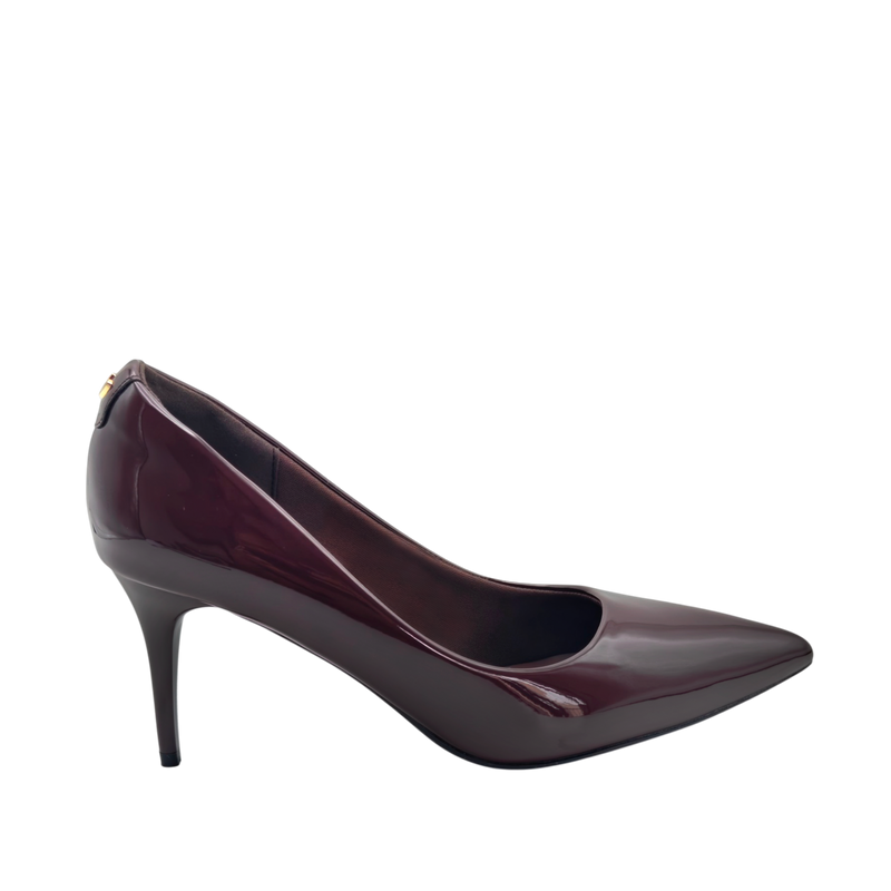 Tacones Gia para mujer color vino